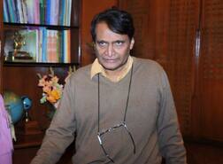 चलती ट्रेन में छात्रा ने ट्वीट कर दी छेड़खानी की सूचना, रेल मंत्री ने की तुरंत कार्रवाई