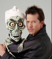 कमाई के मामले में इन दिग्गज कॉमेडियन से कहीं पीछे हैं कपिल शर्मा!