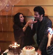 सोनम कपूर और हर्षवर्धन कपूर ने मां के जन्मदिन पर कुछ ऐसे विश किया उनको