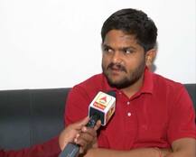 गुजरात: आरक्षण आंदोलन के दौरान तोड़फोड़ के मामले में हार्दिक पटेल समेत 7 के खिलाफ गैर जमानती वारंट