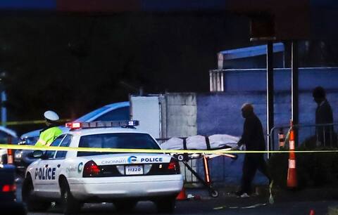 सिनसिनाटी नाइटक्लब में गोलीबारी में एक व्यक्ति की मौत, 15 घायल सिनसिनाटी नाइटक्लब में गोलीबारी में एक व्यक्ति की मौत, 15 घायल