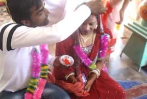 तीन तलाक से परेशान मुस्लिम लड़की ने की हिन्दू लड़के से शादी