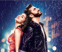 \'हाफ गर्लफ्रेंड\' का First look रिलीज, बारिश में रोमांस करते दिखे अर्जुन-श्रद्धा