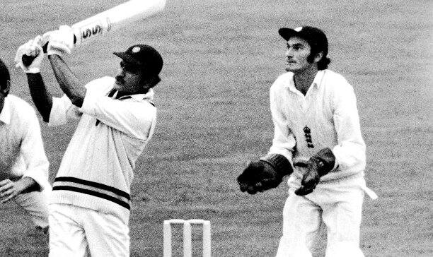 इससे पहले साल 1972/73 के घरेलू सीज़न में भारत ने इंग्लैंड के खिलाफ पहला टेस्ट हारने के बाद वापसी करते हुए 2-1 से सीरीज़ अपने नाम की थी.