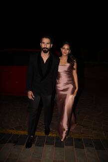 हॉल ऑफ फेम अवॉर्ड्स में पति शाहिद कपूर के साथ नज़र आईं मीरा