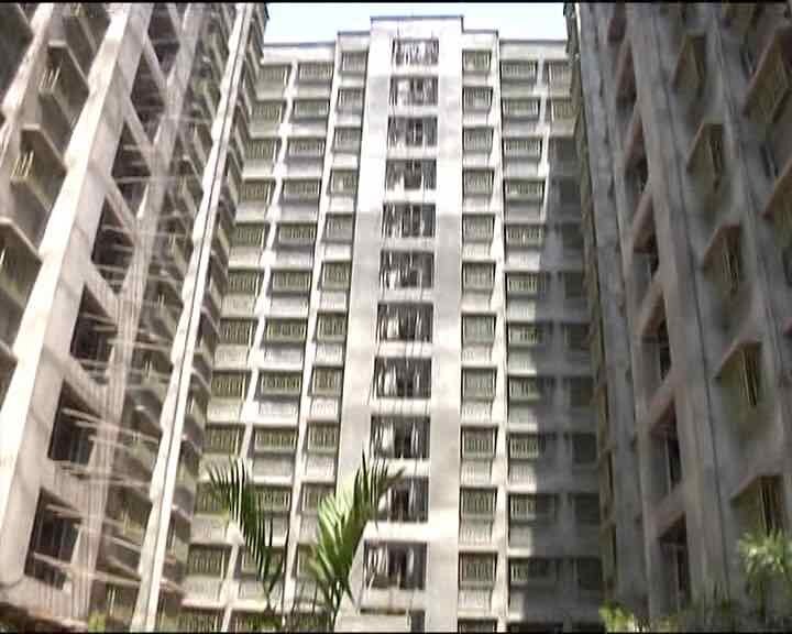 Mumbai Senior Government Officers Are Living In Illegal Building मुंबई में अधिकारियों का अवैध आशियाना : बिना इजाजत बना ली बिल्डिंग, लाखों बकाया