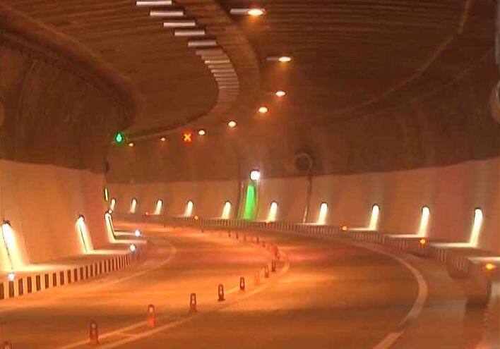 2 अप्रैल को पीएम मोदी देश को समर्पित करेंगे सबसे लंबी 'स्मार्ट' सुरंग, जानें इसकी खासियत