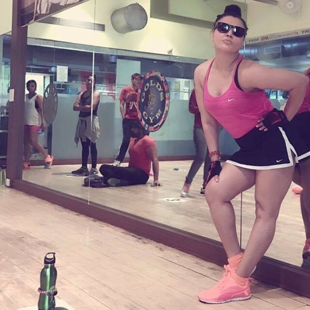 उनके फैंस की संख्या भी तेज़ी से बढ़ रही है.