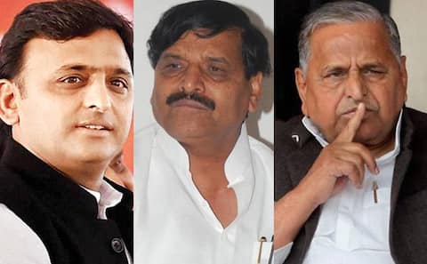भतीजे अखिलेश पर बरसे शिवपाल सिंह, कहा- माता-पिता का कहना मानना चाहिए भतीजे अखिलेश पर बरसे शिवपाल सिंह, कहा- माता-पिता का कहना मानना चाहिए