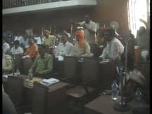 वाराणसी: नगर निगम की बैठक में राष्ट्रगीत वन्दे मातरम् को लेकर विवाद