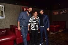  \'सचिन ए बिलियन ड्रीम्स\' के निर्माता की बर्थडे पार्टी में पत्नी अंजलि के साथ पहुंचे सचिन, देखें तस्वीरें...