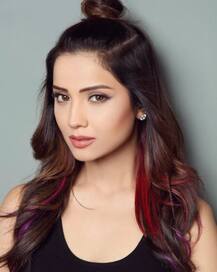 लोगों को पसंद आ रही हैं अदा खान की ये अदाएं 