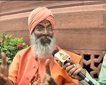 बीजेपी सांसद साक्षी महाराज ने की यूपी में शराबबंदी की मांग, राज्य में महिलाएं कर रही है प्रदर्शन