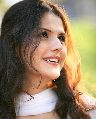 विक्रम भट्ट की हॉरर फिल्म '1921' के लिए तैयार हूं: जरीन खान Zarine Khan To Star In Vikram Bhatts Next Horror Film 1921 विक्रम भट्ट की हॉरर फिल्म '1921' के लिए तैयार हूं: जरीन खान