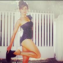 देखें- कलर्स टीवी की \'किन्नर बहू\' के बिकनी में जलवे