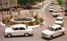 VIP कल्चर पर सरकार ने कहा, \'वीआईपी का दर्जा नहीं देते, खतरों के आधार पर देते हैं सुरक्षा\'