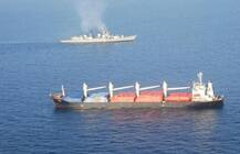 भारतीय नौसेना के युद्धपोतों ने चीनी नेवी के साथ मिलकर किया समुद्री-डाकुओं को परास्त