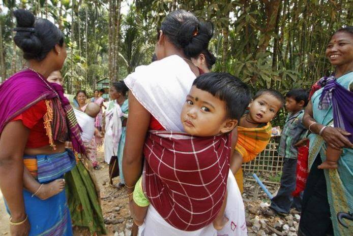 असम: 2 से ज्यादा बच्चे होने पर नहीं मिलेगी सरकारी नौकरी Assam No Govt Jobs If You Have More Than Two Kids असम: 2 से ज्यादा बच्चे होने पर नहीं मिलेगी सरकारी नौकरी