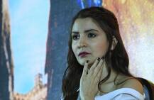 पड़ोसियों की शिकायत के बाद अनुष्का शर्मा को BMC ने दिया नोटिस