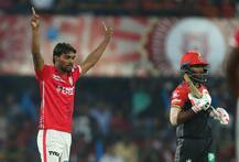 RECORD: IPL इतिहास में पावरप्ले में सबसे ज्यादा विकेट लेने वाले गेंदबाज़ बने संदीप शर्मा