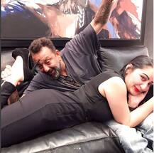 संजय दत्त के साथ मान्यता ने शेयर की ये बेहद ही खास तस्वीरें!