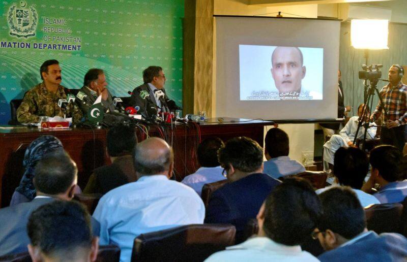 कुलभूषण को सजा-ए-मौत: पाकिस्तान बोला, ‘अपील करने के लिए सिर्फ 60 दिन का वक्त’ Kulbhushan Jadhav Has The Right To Appeal In 60 Days Says Pakistan कुलभूषण को सजा-ए-मौत: पाकिस्तान बोला, ‘अपील करने के लिए सिर्फ 60 दिन का वक्त’