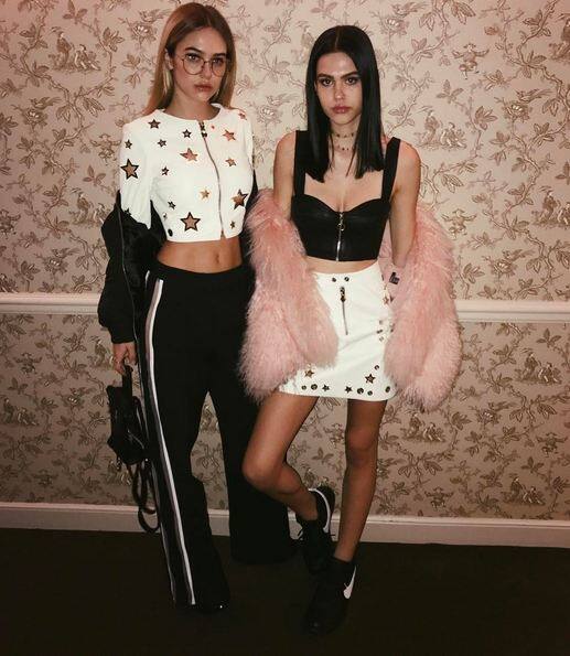 हॉलीवुड में बहुत से ऐसी एक्ट्रेस हैं जो अपनी बेटी के बराबर लगती हैं. यानि अपनी बेटी की बहन लगती हैं. जी हां, ऐसी ही एक अमेरिकन एक्ट्रेस की हम बात कर रहे हैं.