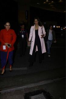 एयरपोर्ट पर कुछ इस अंदाज़ में कैमरे में कैद हुईं बिपाशा बसु