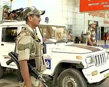 प्लेन हाईजैक खतरे के बाद मुंबई, हैदराबाद और चेन्नई एयरपोर्ट पर हाई अलर्ट