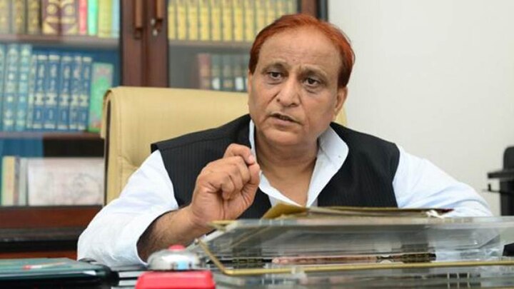सपा नेता आज़म खान ने कहा, 'ऐसे इलाके में सोनू निगम ना रहें जहां कानों में उनके लिए नागवार आवाज़ आती हो, ऐसे इलाको से दूर रहें. ज़ाहिर है नाचने गाने वालों को तो ऐसी जगह रहना चाहिए जहाँ वो अच्छे से रियाज़ कर सके, सुकून की ज़िंदगी गुजार सकें. दौलतमंद लोग हैं ऐसी जगह पर रहे जहां भजन, गुरवाणी, अज़ान सुनाई न दे. नाचने गाने वालो के लिए तो वैसे भी ये जगह सूट नहीं करती. उन्हें इलाके बदलना चाहिए ऐसी जगह पर नहीं रहना चाहिए. सब अपनी अपनी मानसिकता है.'