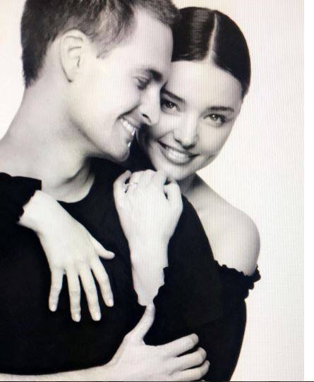 ट्रोल करने का आलम ऐसा रहा कि लोगों ने केर की पसंद यानि स्नैपचैट के सीईओ इवान स्पीगेल को उनके लिए ग़लत तक ठहरा दिया. कुछ यूज़र्स सुपरमॉडल मिरांडा केर के पक्ष में खड़े नज़र आए. उन्होंने मिरांडा के ख़िलाफ नफरत को बेबुनियाद बताया. वहीं कई यूज़र्स का मानना है कि इससे केर का कोई लेना देना नहीं है.