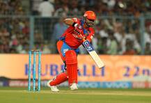 RECORD: सहवाग को पीछे छोड़ KKR पर भारी हुए सुरेश रैना!