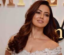 डिम्पल और अमरीन के डिज़ाइन्स में दिखीं एक्टर सना ख़ान