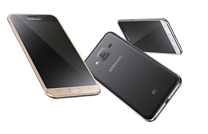 गैलेक्सी J3 (2017) को लेकर सामने आईं लिक्स में दावा किया गया है कि स्मार्टफोन को वाई-फाई सेर्टिफिकेशन मिल चुका है. साथ ही ये भी दावा किया है कि इस स्मार्टफोन का मॉडल नंबर SM-J330F है.