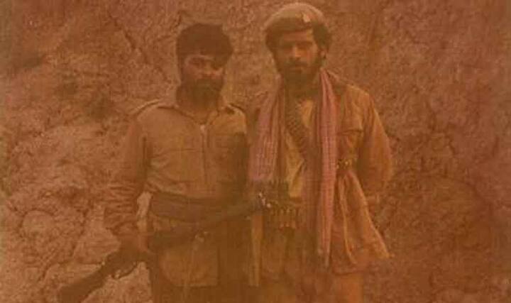रुपहले परदे पर मनोज बाजपेयी शेखर कपूर की चर्चित फिल्म 'बैंडिट क्वीन' में नजर आए, इस फिल्म में मनोज बाजपेयी ने डाकू मान सिंह का किरदार निभाया था.
