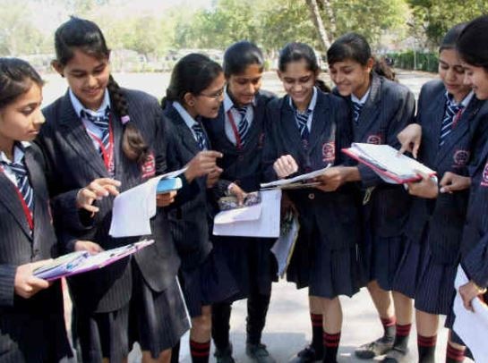 CBSE 10th Class Results: 88.67% के साथ लड़कियों ने मारी बाजी, 85.32% लड़के हुए पास CBSE Class 10 result 2018: girls scored better than boys by 3.35% CBSE 10th Class Results: 88.67% के साथ लड़कियों ने मारी बाजी, 85.32% लड़के हुए पास