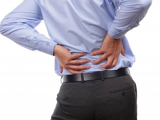 सावधान! इन वजहों से भी हो सकता है कमर दर्द Main Causes Of Low Back Pain सावधान! इन वजहों से भी हो सकता है कमर दर्द