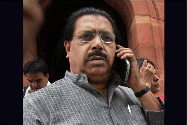 Pc Chacko Resigns After Congresss Defeat In Delhi Mcd Election दिल्ली MCD चुनाव में हार के बाद कांग्रेस के दिल्ली प्रभारी पी सी चाको का इस्तीफा
