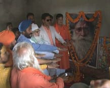 अयोध्या : राम मंदिर बनाने की पहल करने पहुंचे सैकड़ों मुस्लिम, कहा- एकता के लिए जरूरी है