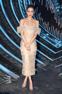 नच बलिए सीजन 8 के सेट पर पहुंची मलाइका की खूबसूरती ने सब को बना दिया दीवाना