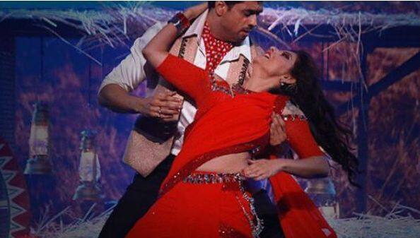 आपको बता दें कि प्रीतम और अमनजोत ने शो में अब तक की अपनी परफॉर्मेंस से जजों को काफी इम्प्रेस किया था. इन दोनों ने शो के शुरू होने के 3 हफ्तों में लगातार इन दोनों ने धमाकेदार परफॉर्मेंस दिया है.