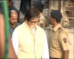 LIVE: पंचतत्व में विलीन हुए विनोद खन्ना, छोटे बेटे साक्षी खन्ना ने दी मुखाग्नि