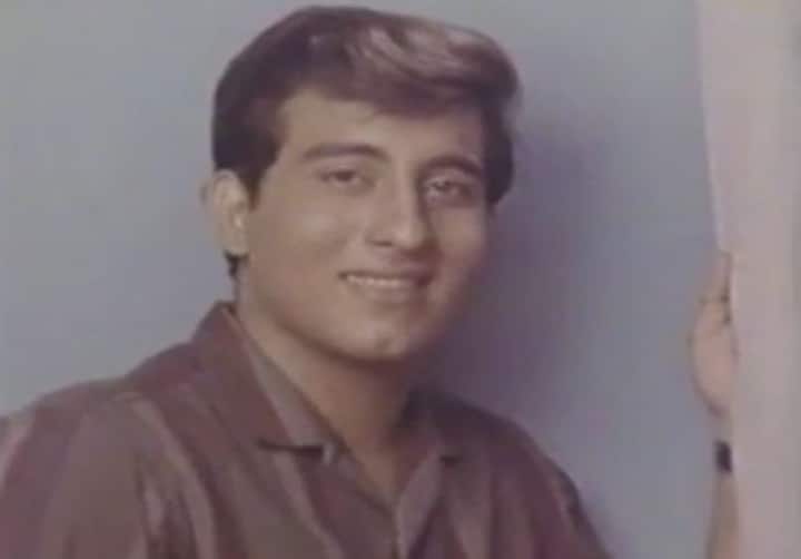 बॉलीवुड के सुपरस्टार विनोद खन्ना का जन्म 6 अक्टूबर 1946 को पेशावर में हुआ था. साल 1947 में हुए भारत-पाक विभाजन के बाद उनका परिवार पेशावर से मुंबई आ गया था.