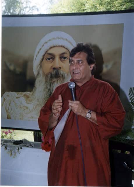 लेकिन तब तक बॉलीवुड में दौर काफी बदल चुका था. नए स्टार्स भी आ चुके थे. अपनी दूसरी पारी में विनोद ने इंसाफ, जुर्म, दयावान और चांदनी जैसी कई चर्चित फिल्में कीं मगर पहले जैसा मक़ाम हासिल नहीं कर पाए.