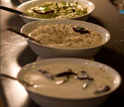 अगर आप स्वाद के साथ-साथ सेहत भी बनाना चाहते हैं तो इन चटनियों को अपनी डायट में शामिल करें. 