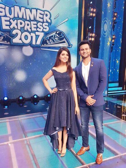बहुत ही जल्द कॉमेडियन डॉ. संकेत भोंसले और सुगंधा जीटीवी के शो Summer Express 2017 को होस्ट करते नज़र आएंगे.