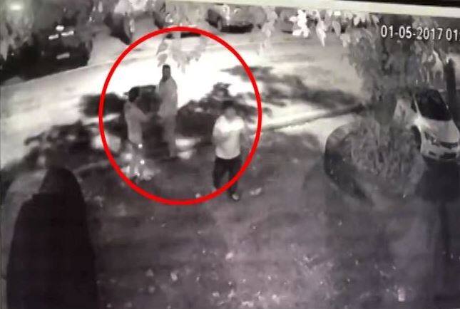 दिल्ली: रोडरेज की घटना के बाद BJP सांसद मनोज तिवारी के घर पर 'धक्कामुक्की', 2 गिरफ्तार