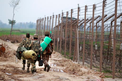 Pakistan Is At Proxy War With India And Afghanistan Say Us Experts भारत और अफगानिस्तान के खिलाफ युद्ध छेड़े हुए है पाकिस्तान: अमेरिका