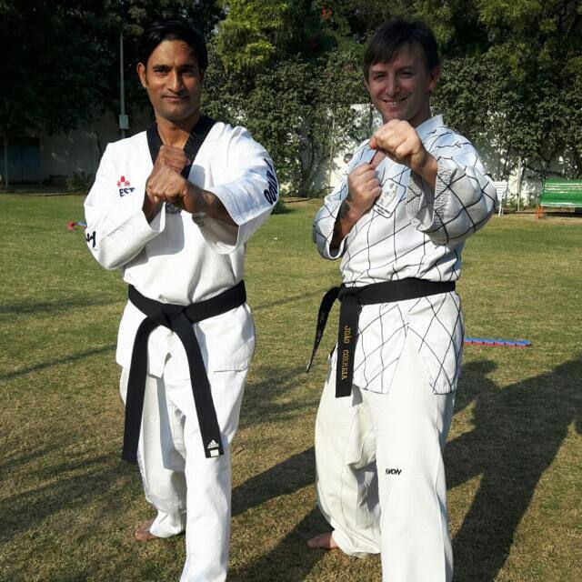 Aiims Doctors To Get Self Defence Training %e0%a4%85%e0%a4%aa%e0%a4%a8%e0%a5%80 %e0%a4%9c%e0%a4%be%e0%a4%a8 %e0%a4%ac%e0%a4%9a%e0%a4%be%e0%a4%a8%e0%a5%87 %e0%a4%95%e0%a5%87 %e0%a4%b2%e0%a4%bf%e0%a4%8f अपनी जान बचाने के लिए सेल्फ डिफेंस ट्रेनिंग ले रहे हैं डॉक्टर्स!