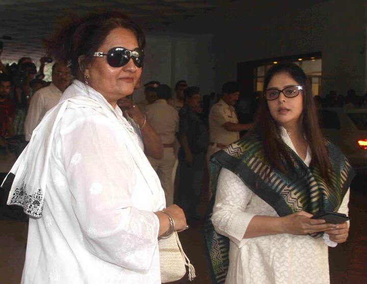 अभिनेत्री रीना रॉय और नगमा